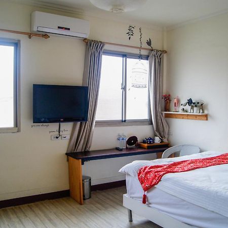 Ding Ding Homestay Jinhu Habitación foto