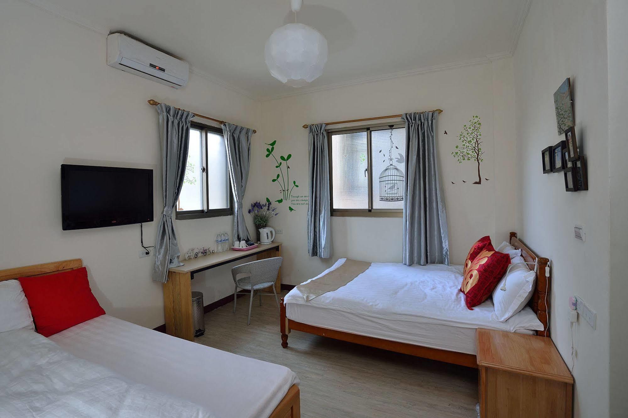 Ding Ding Homestay Jinhu Exterior foto